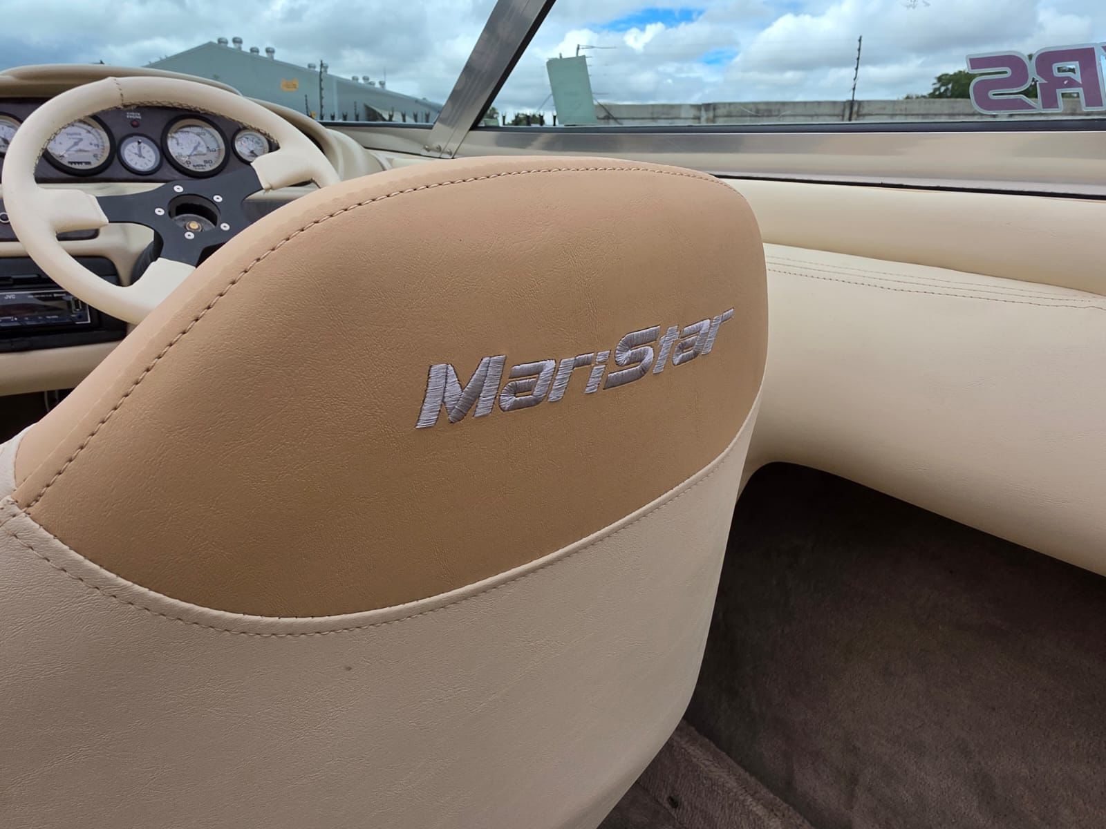 BOWRIDER - MASTERCRAFT MARISTAR 210 - Image 12
